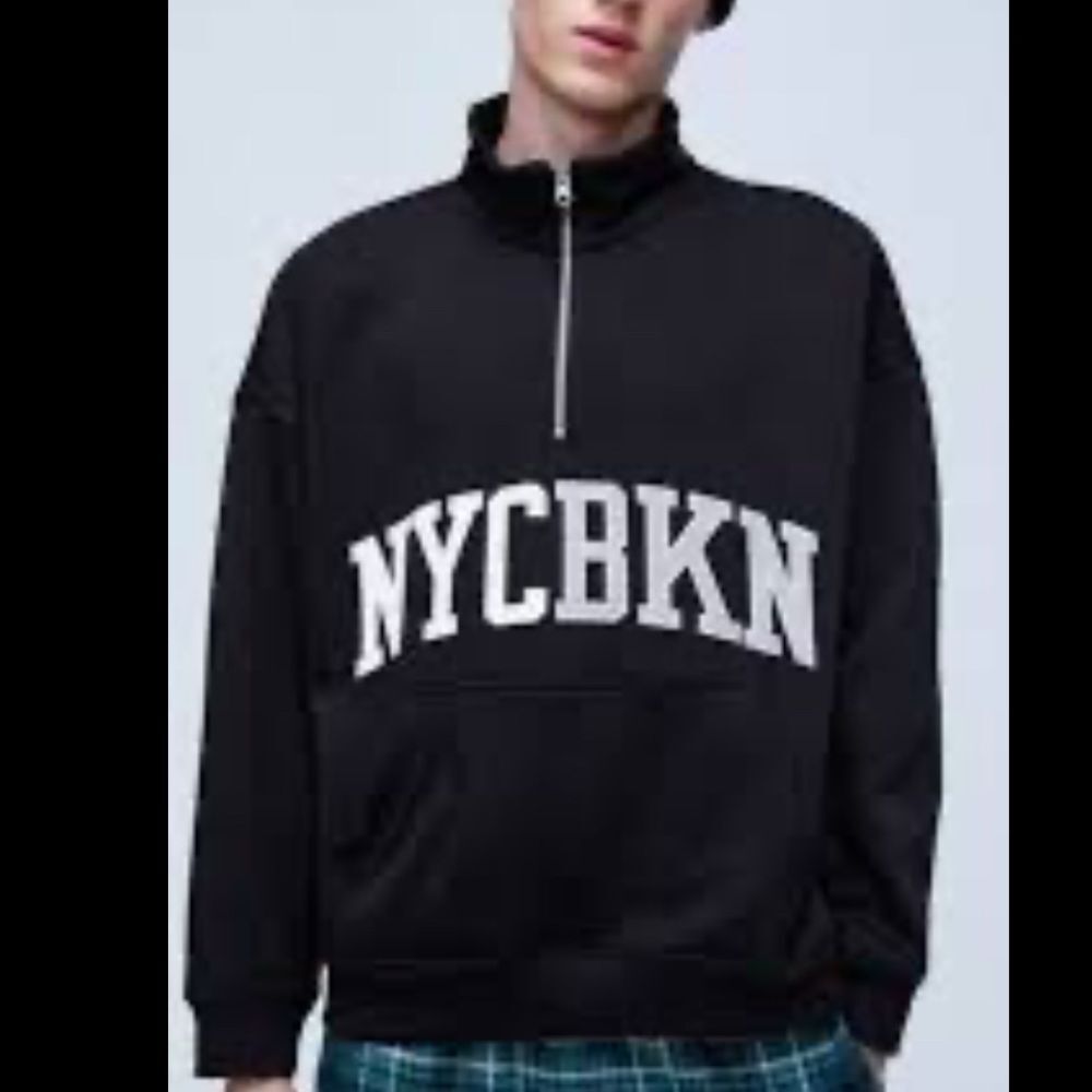 H&M NYC BKN Black Half-Zip Sweater Size Large